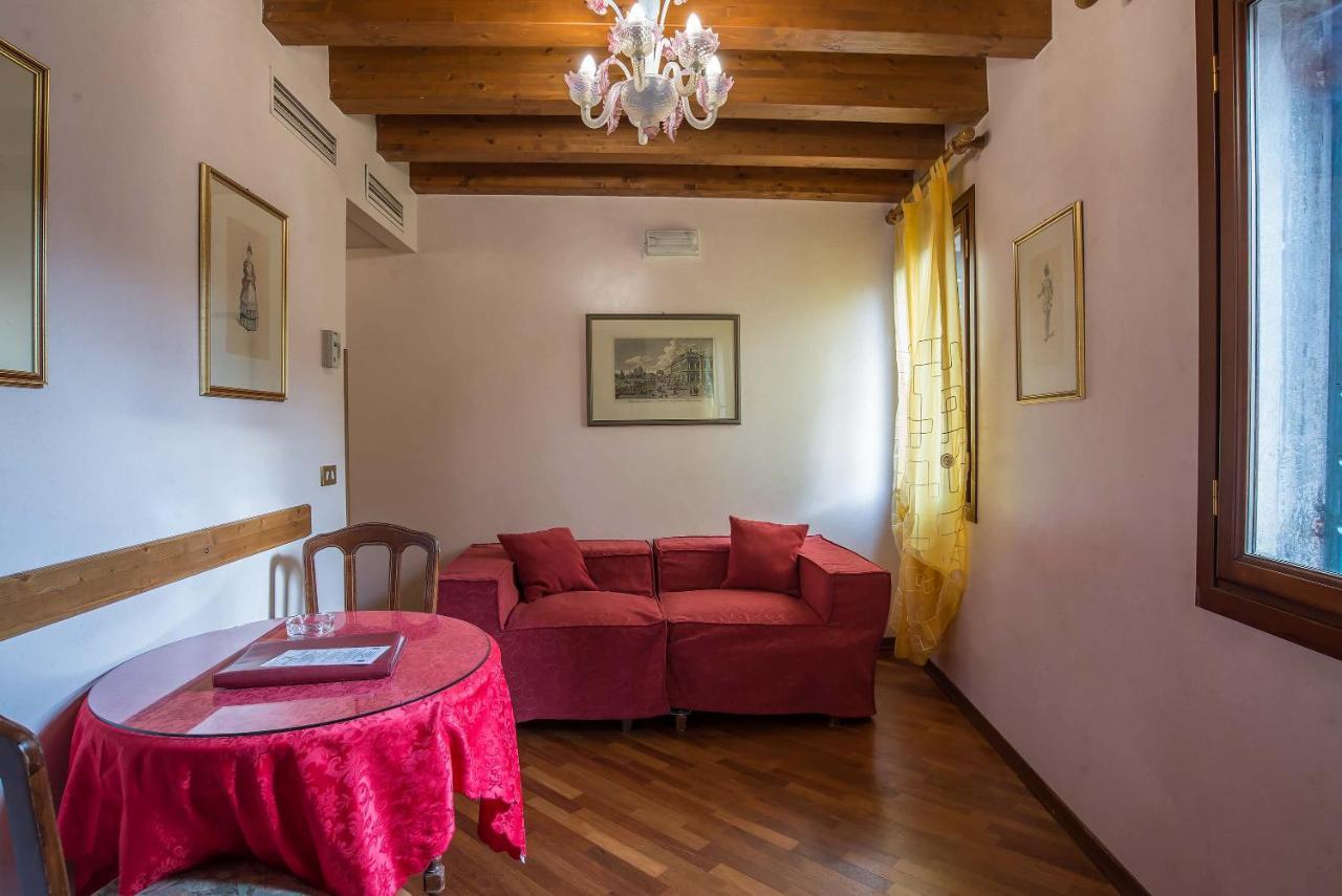 Hotel Piccola Fenice Venesia Bagian luar foto